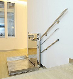 Rollstuhl PlattformliftTreppenlift